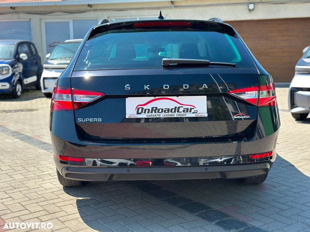 Skoda Superb 2.0 TDI DSG Ambition - 12