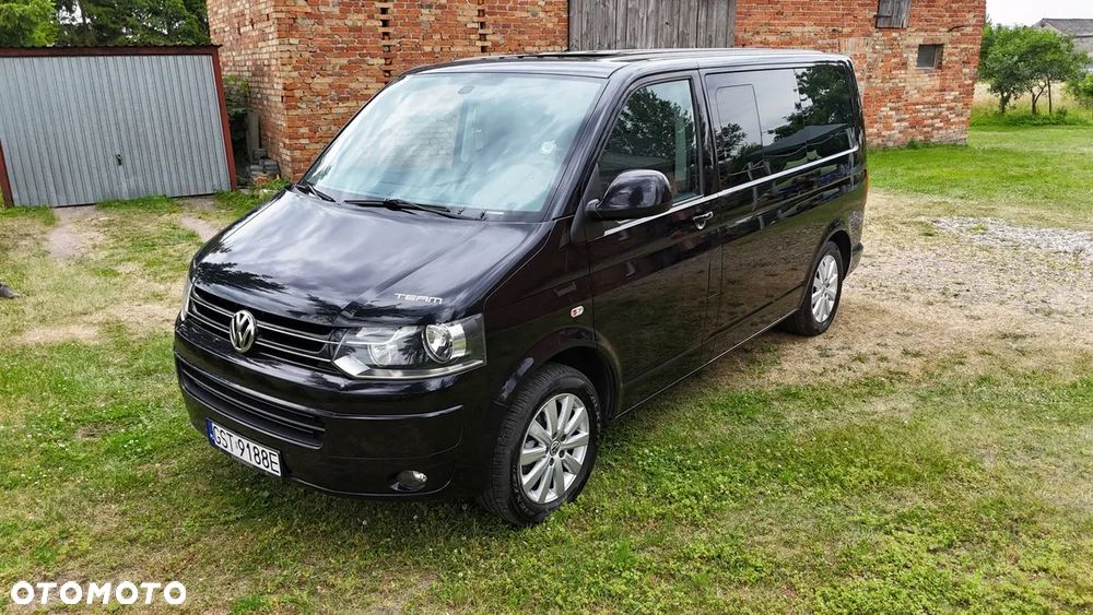 Volkswagen Multivan - 2