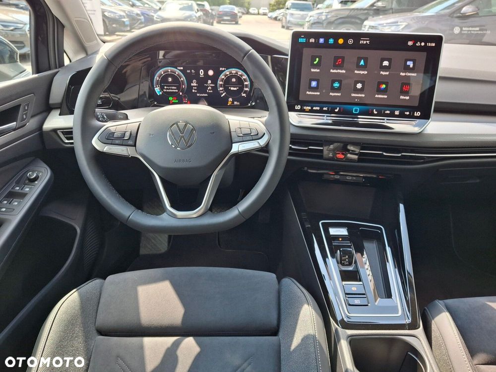 Volkswagen Golf - 27