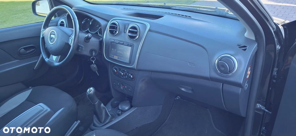 Dacia Sandero TCe 90 Laureate - 29