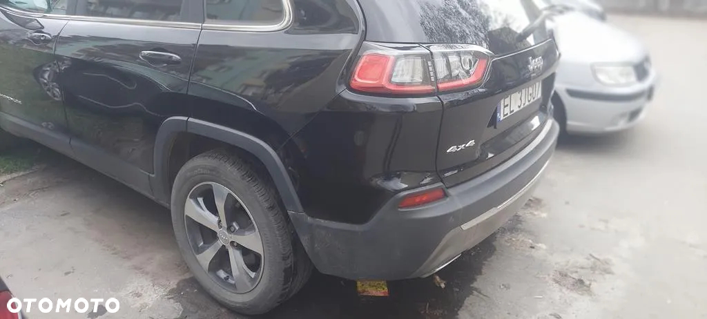 Jeep Cherokee 3.2 V6 Active Drive I Limited - 32