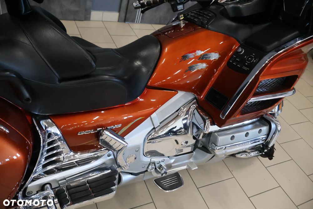 Honda GL - 12