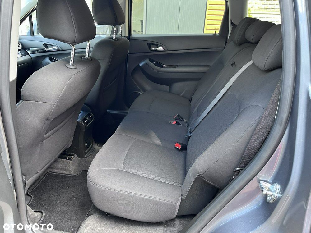 Chevrolet Orlando - 28