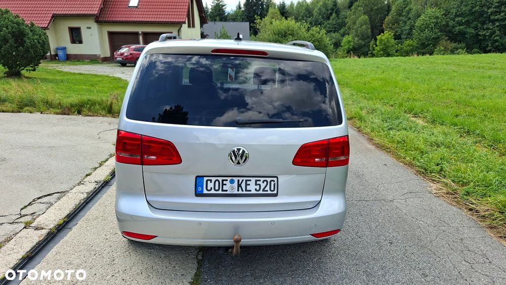 Volkswagen Touran 2.0 TDI DPF BlueMotion Technology DSG MATCH - 8