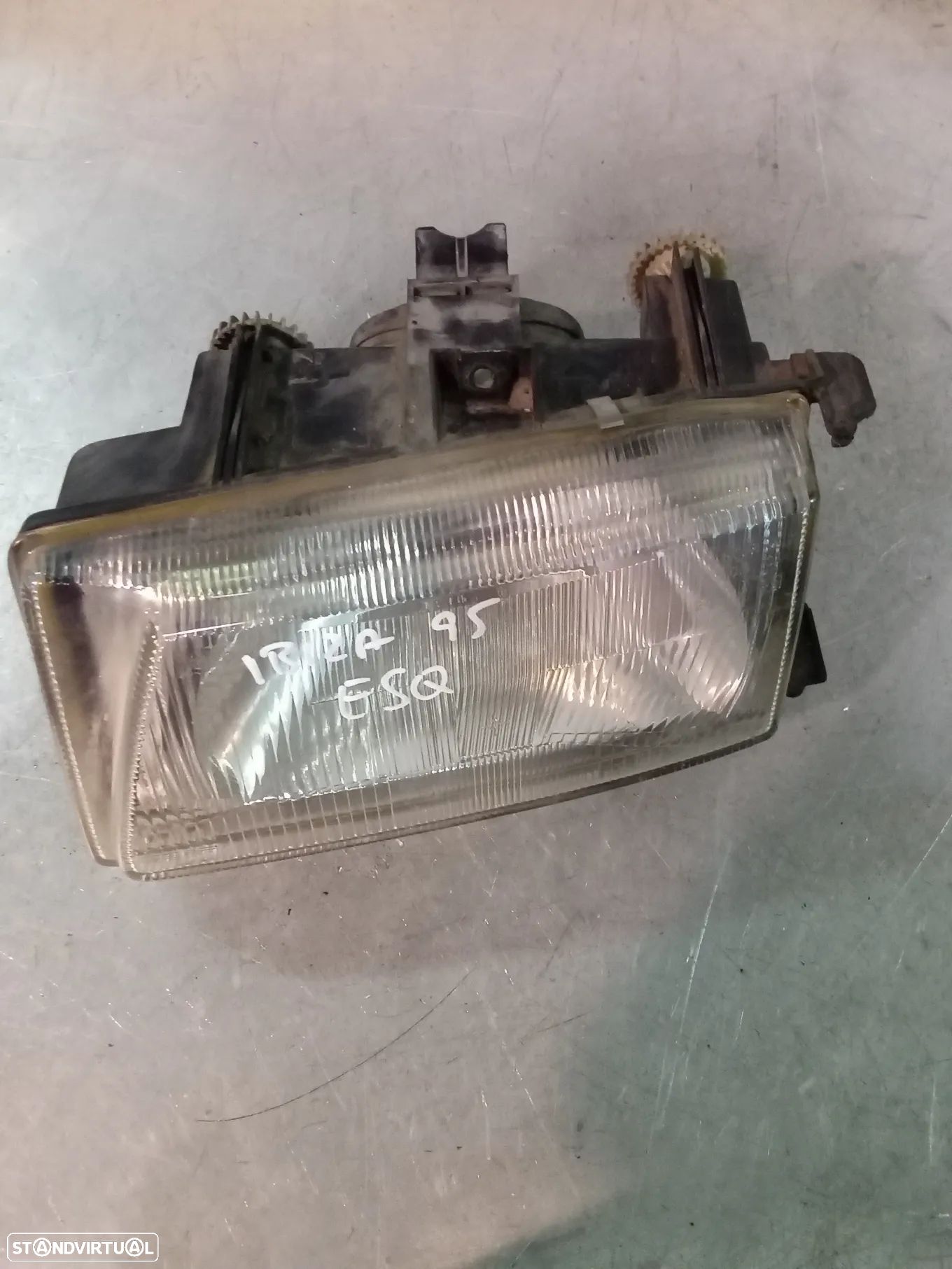 ÓTICA / FAROL SEAT IBIZA 6K 93-96 - ESQUERDO - 1