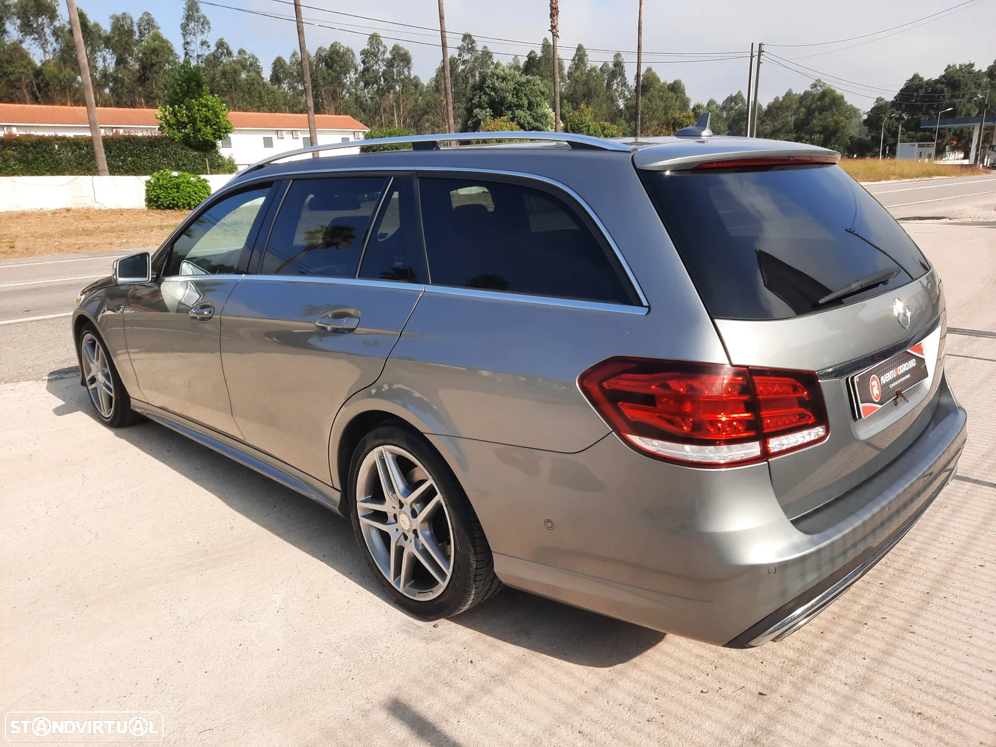 Mercedes-Benz E 300 Bluetec Hybrid Avantgarde - 15