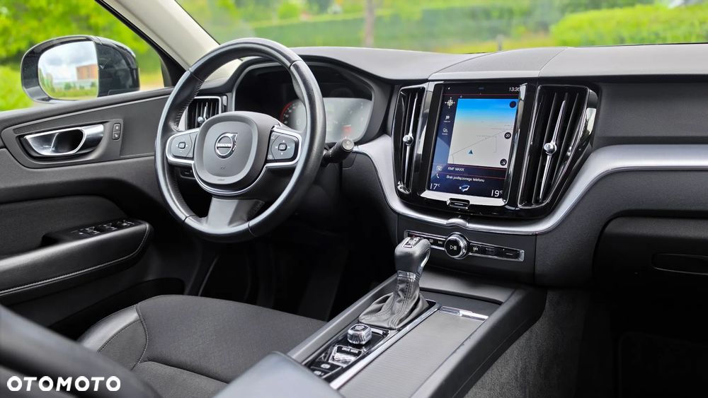 Volvo XC 60 D4 AWD Geartronic Momentum - 25