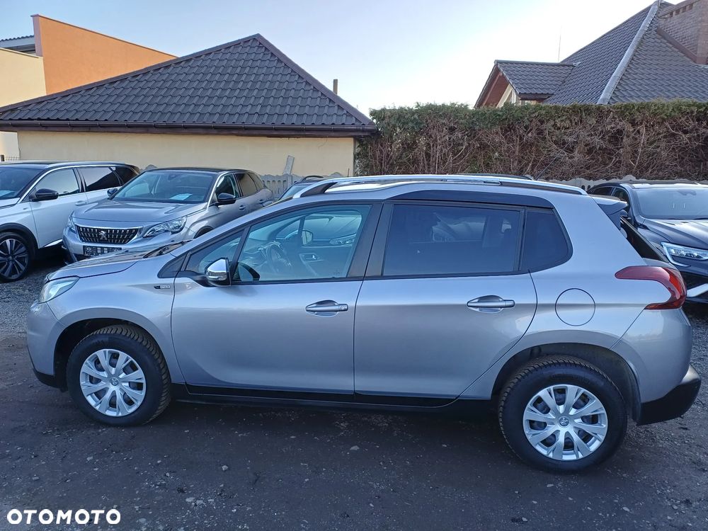 Peugeot 2008 1.2 Pure Tech Style - 4