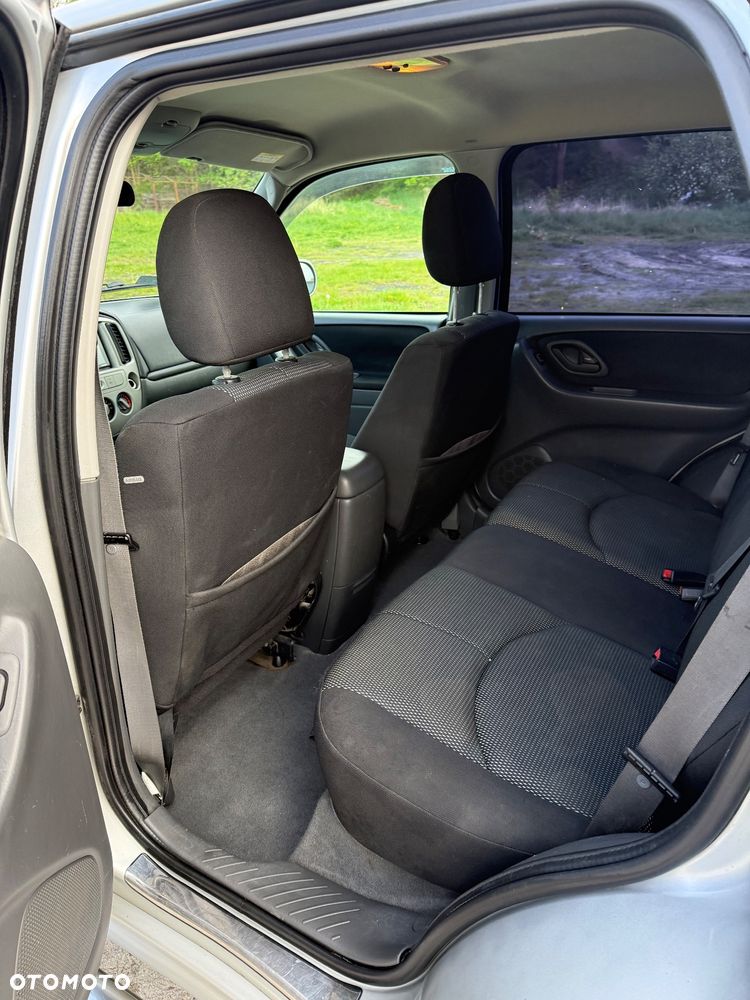 Mazda Tribute 4x4 Comfort - 6