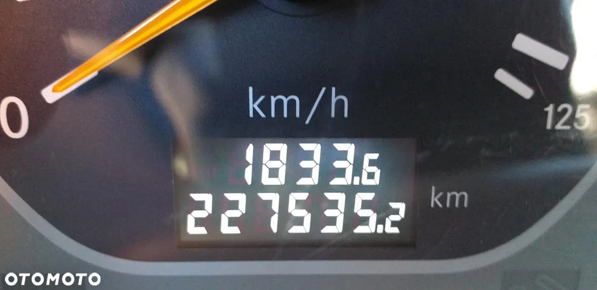 Mercedes-Benz SAMOCHÓD CIĘŻAROWY MERCEDES BENZ 1832 ACTROS - WYWROTKA Z PIASKARKO - SOLARKĄ I PŁUGAMI - 40