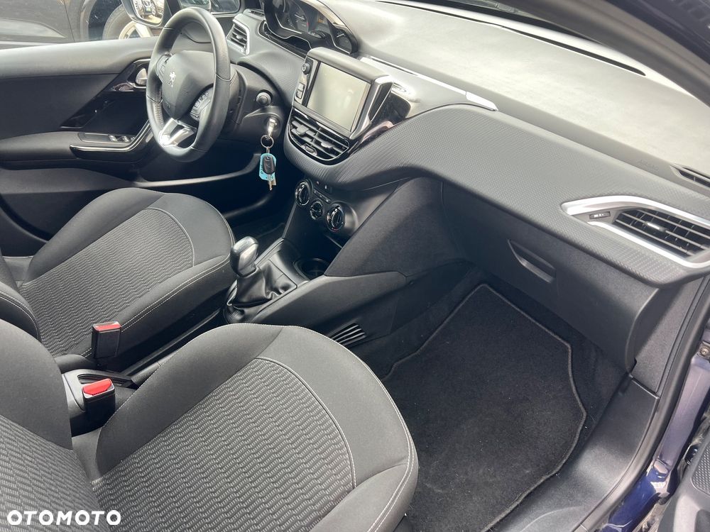 Peugeot 208 PureTech 100 Active Pack - 24