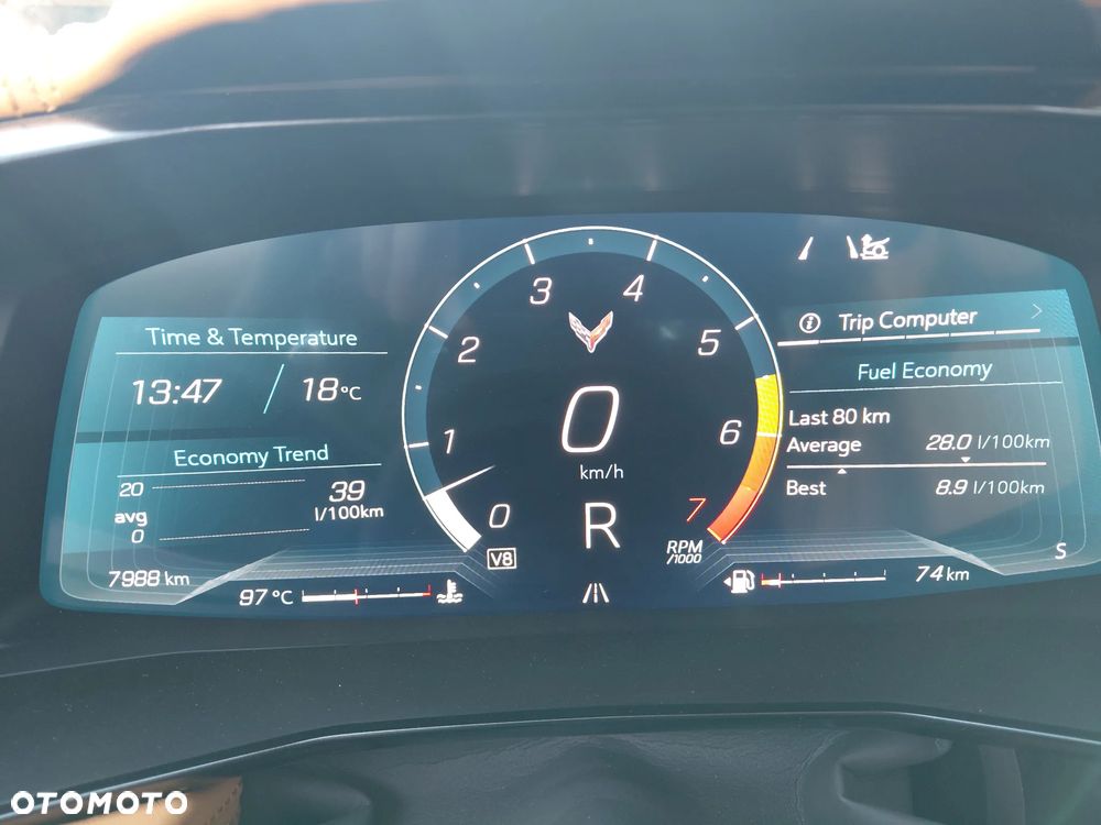 Chevrolet Corvette - 20