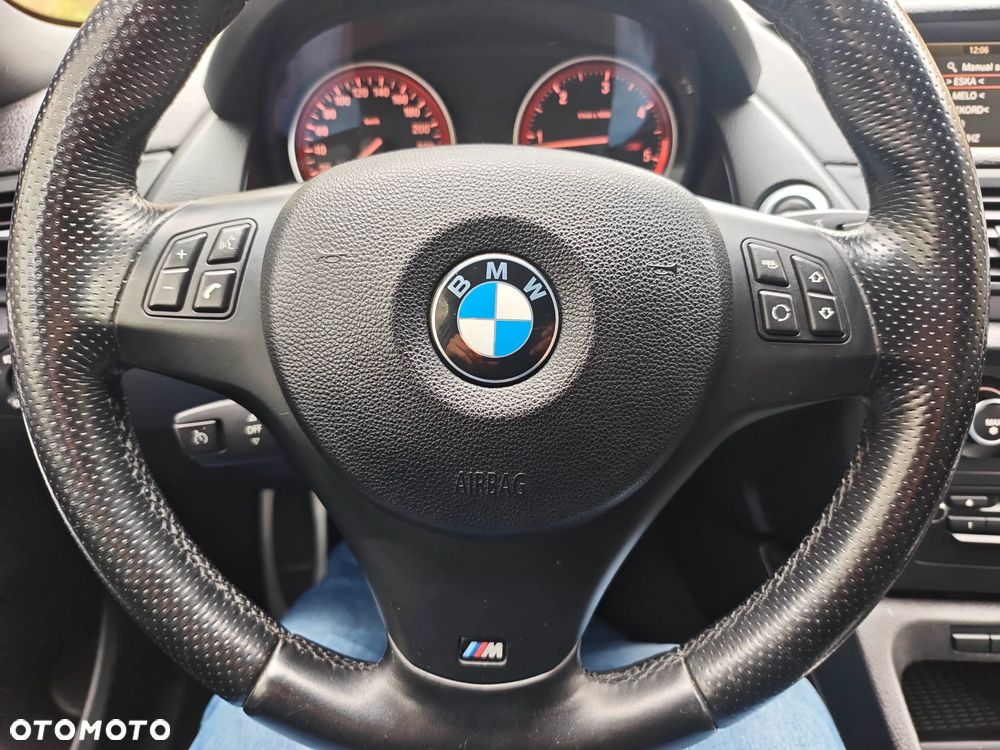 BMW X1 xDrive18d xLine - 36