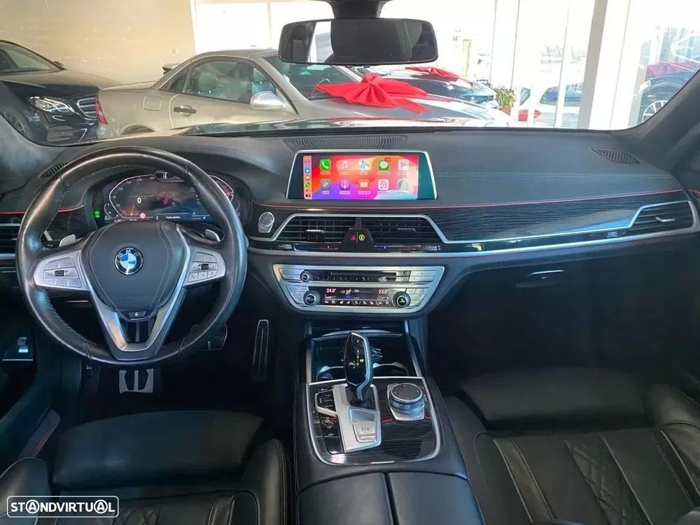 BMW 740 d xDrive Pack M Auto - 36