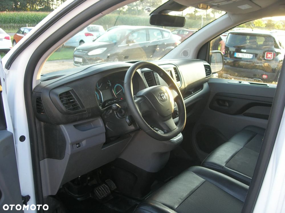 Toyota Proace - 11