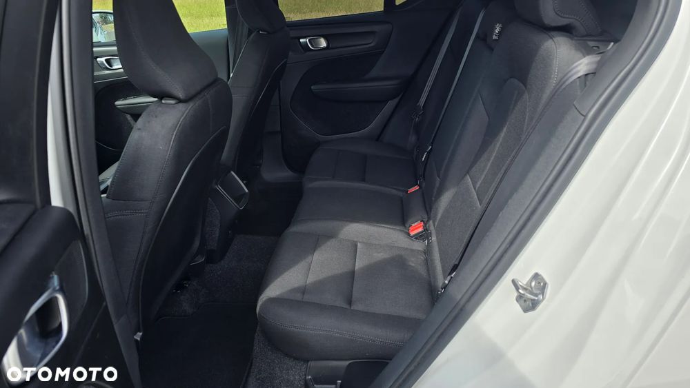 Volvo XC 40 D3 Momentum - 14