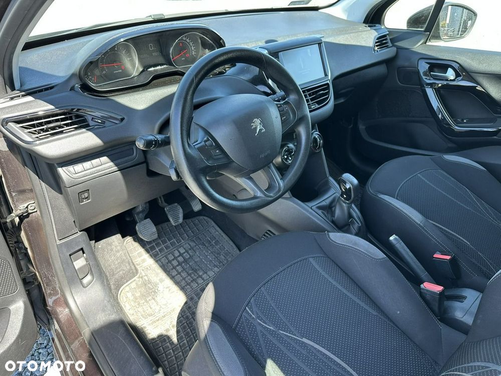 Peugeot 208 1.2 PureTech Active - 11
