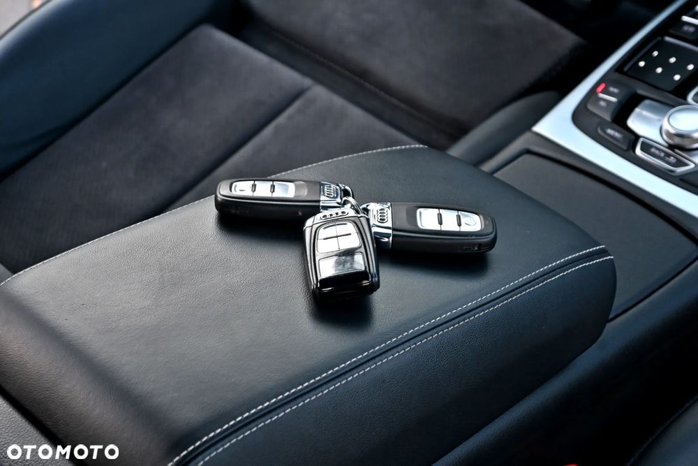 Audi A6 Avant 2.0 TDI quattro S tronic - 30