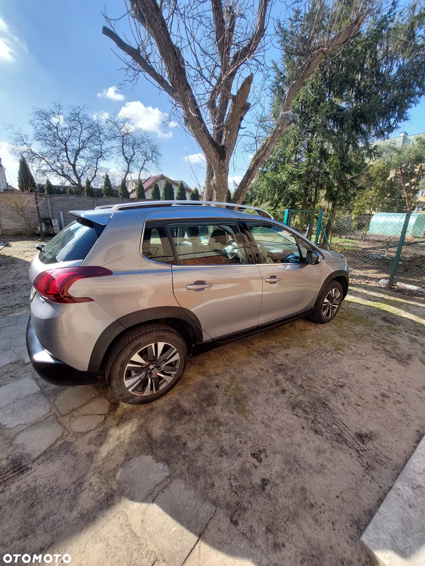 Peugeot 2008 - 4