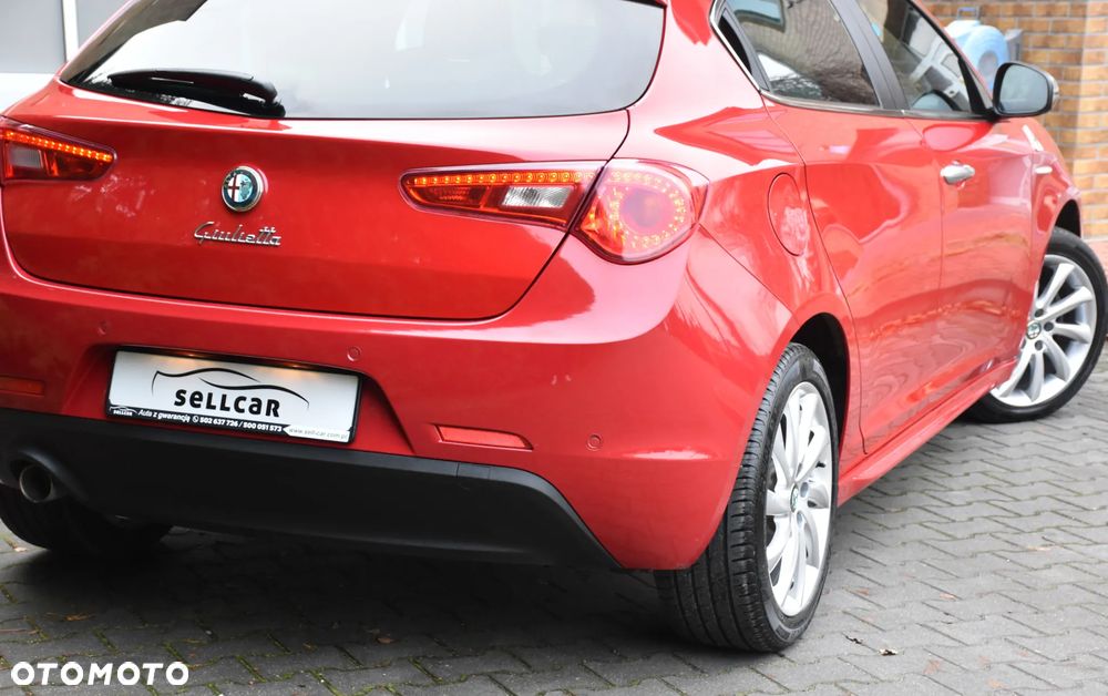 Alfa Romeo Giulietta 1.6 JTDM Distinctive - 35