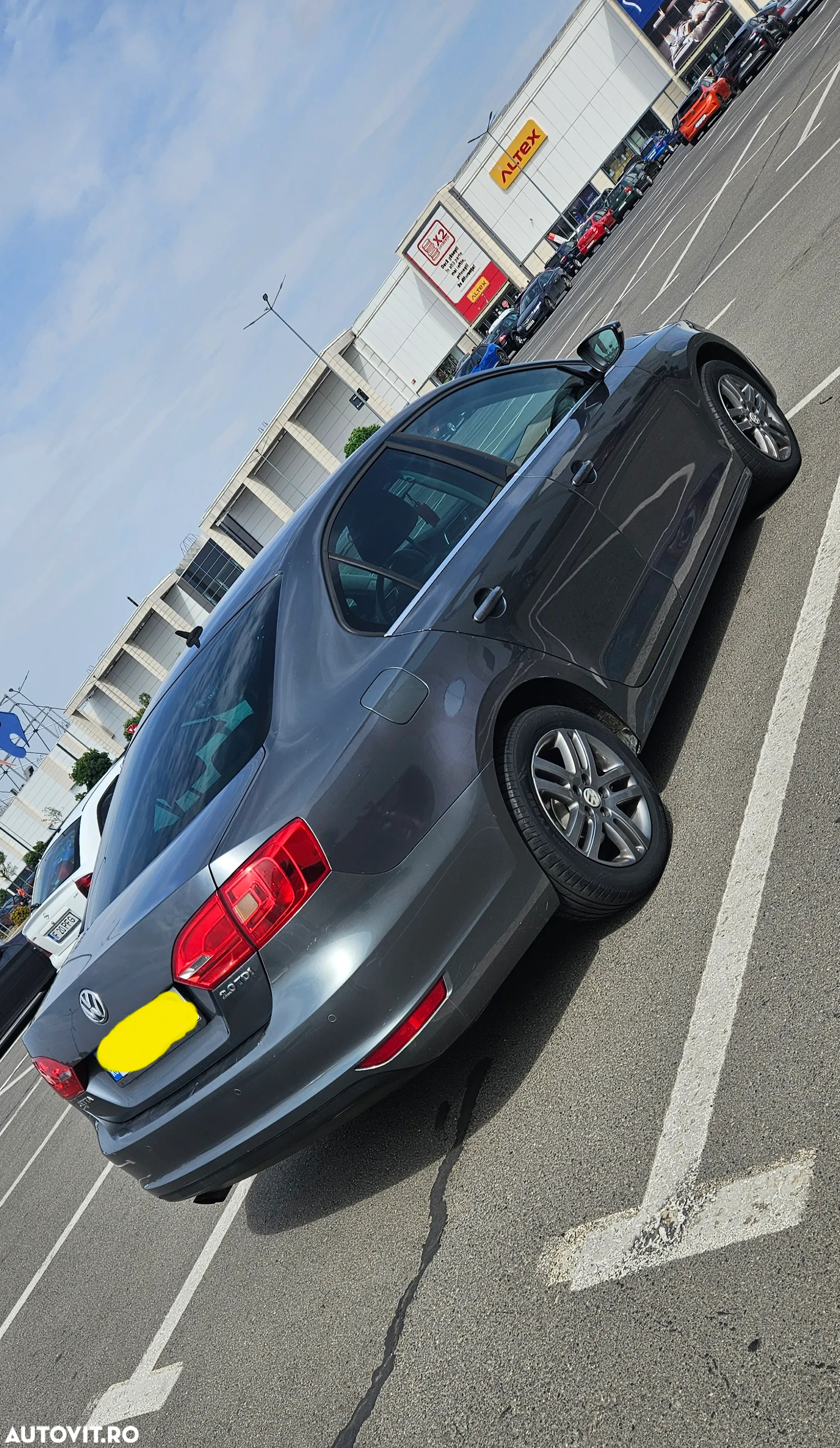 Volkswagen Jetta 2.0 TDI CR DPF Highline - 5