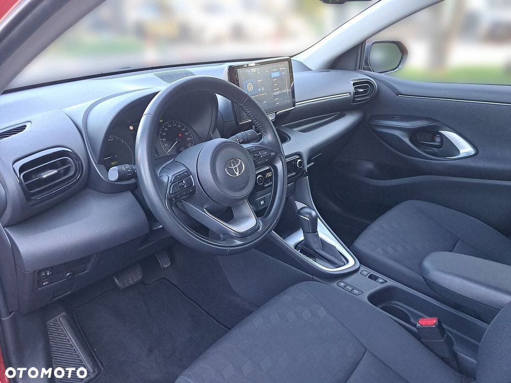 Toyota Yaris - 4