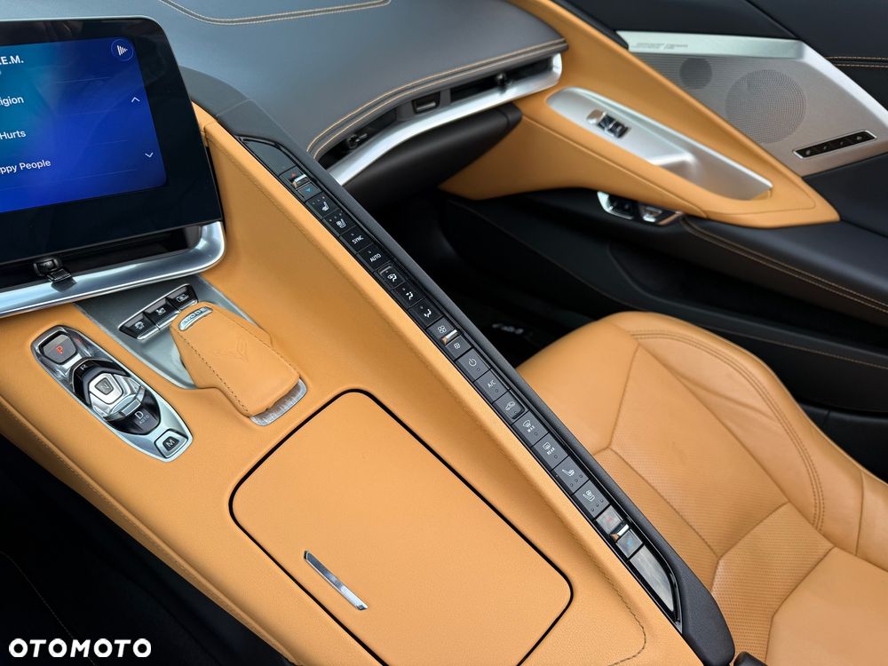 Chevrolet Corvette Stingray 2LT 6.2 V8 Automatik - 22