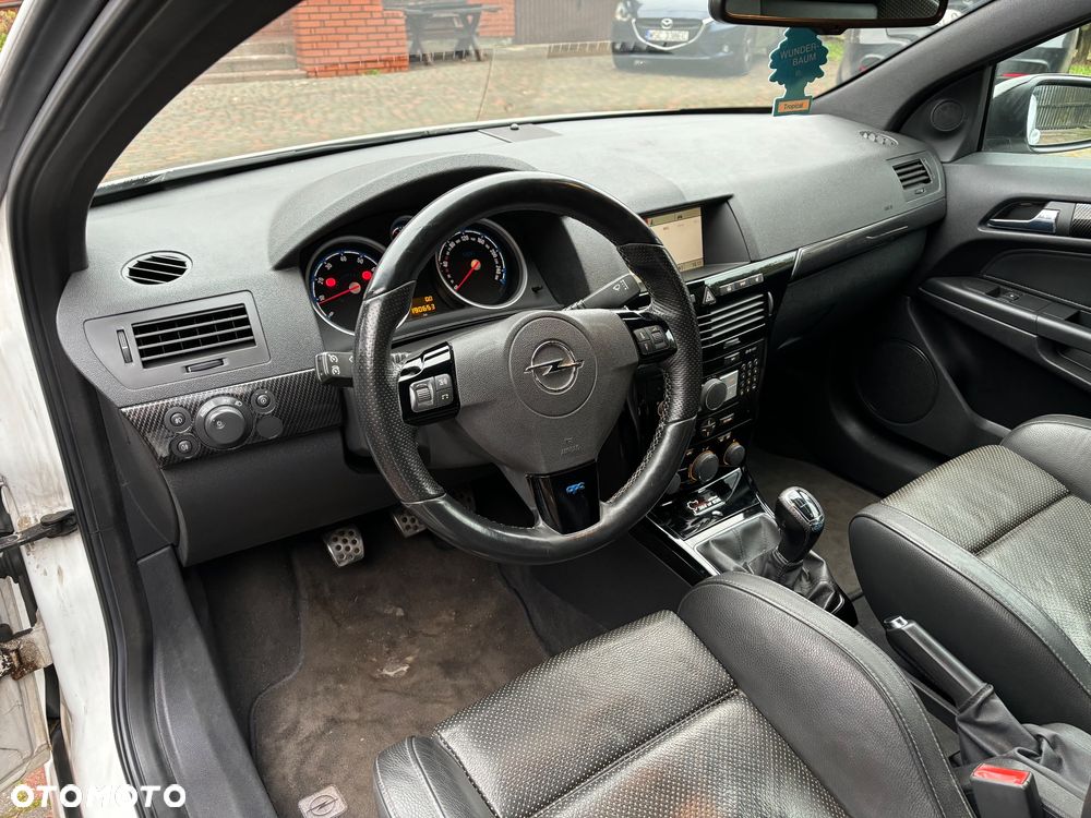 Opel Astra OPC Nürburgring Edition - 5