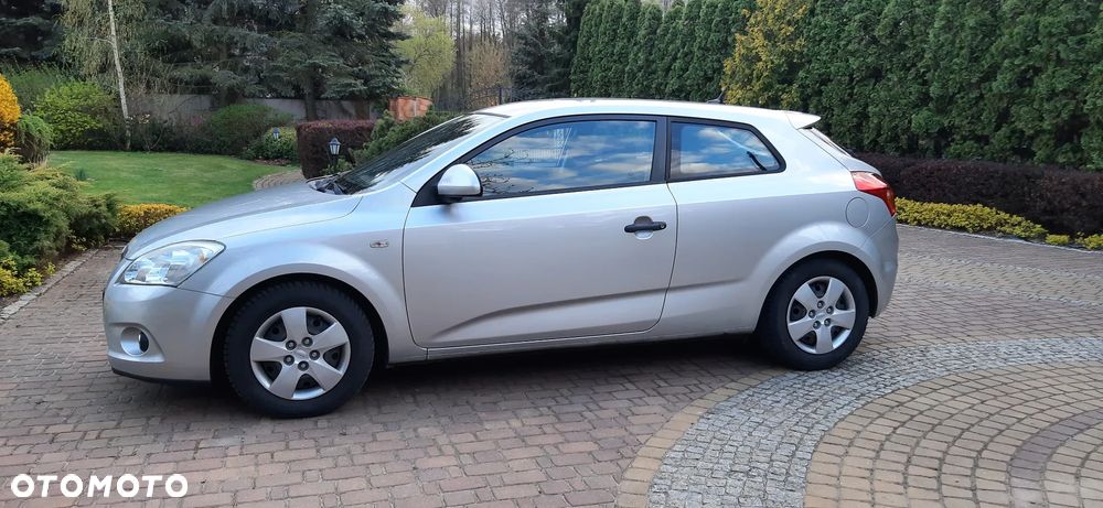 Kia Ceed - 3