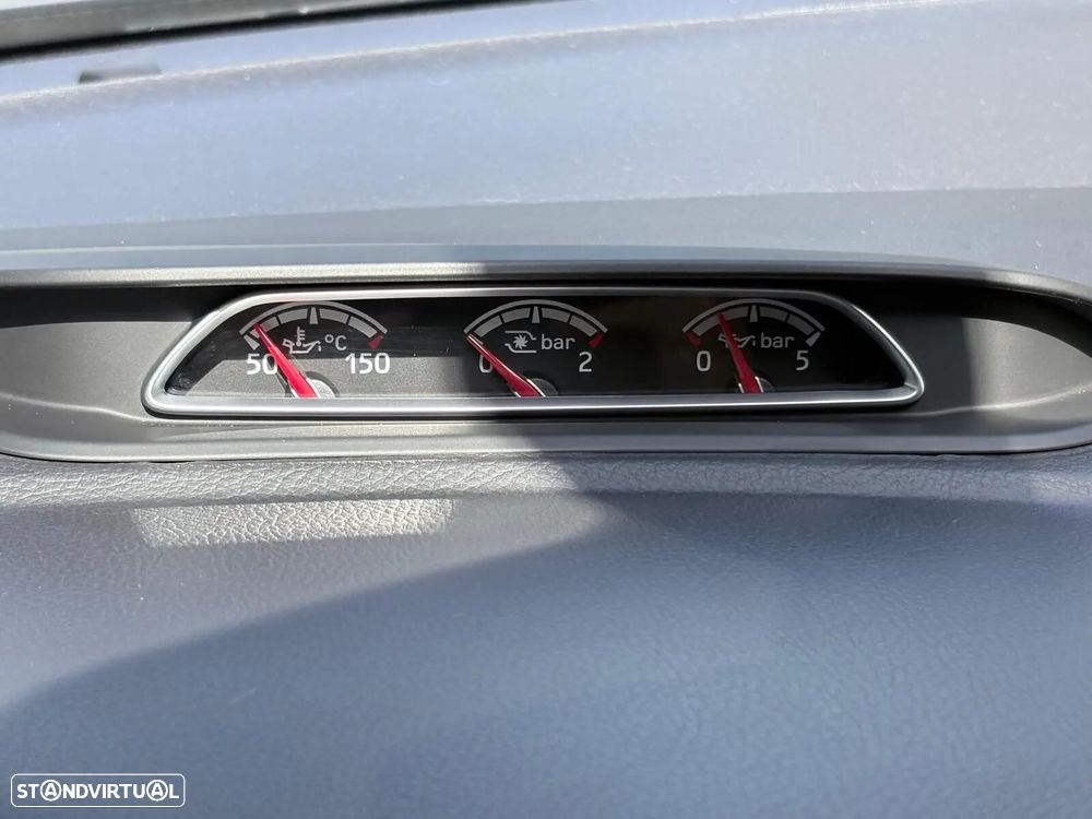 Ford Focus 2.0 EcoBoost ST c/ Pack Pele Desportiva - 44