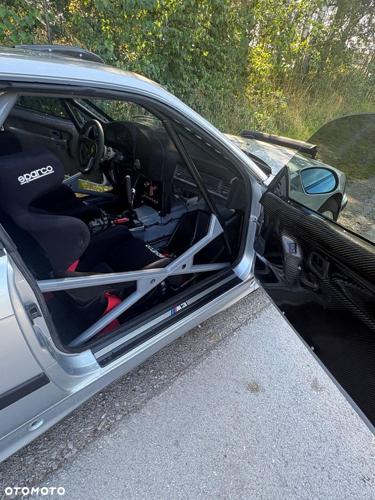 BMW M3 Standard - 11