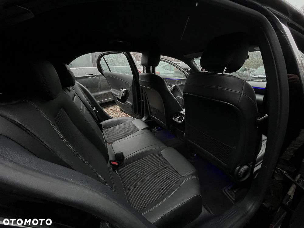 Mercedes-Benz Klasa A 200 7G-DCT Style - 17