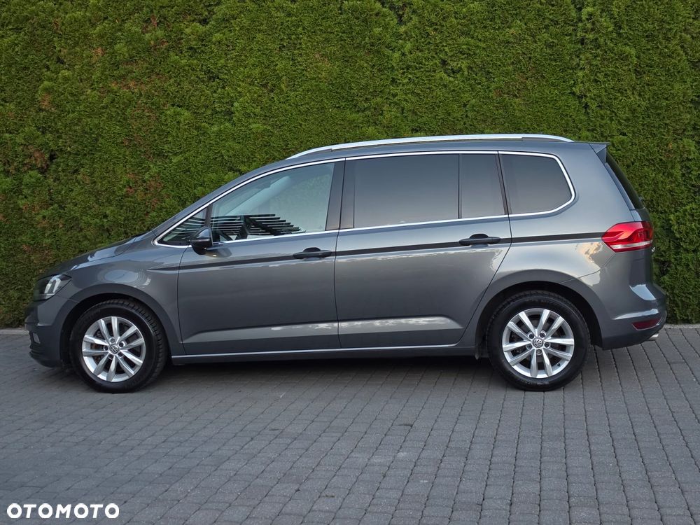 Volkswagen Touran - 34