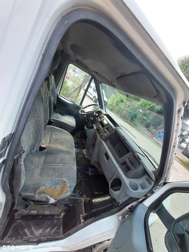 Ford Transit - 14