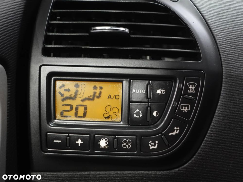 Citroën C4 Picasso - 28