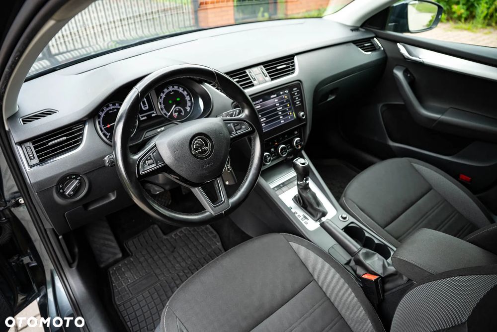 Skoda Octavia 2.0 TDI Clever DSG - 9