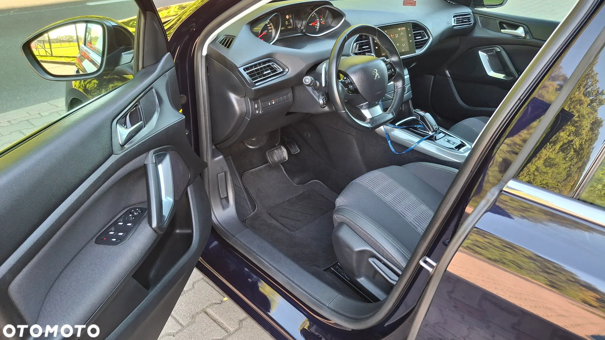 Peugeot 308 1.5 BlueHDi Allure Pack S&S EAT8 - 19