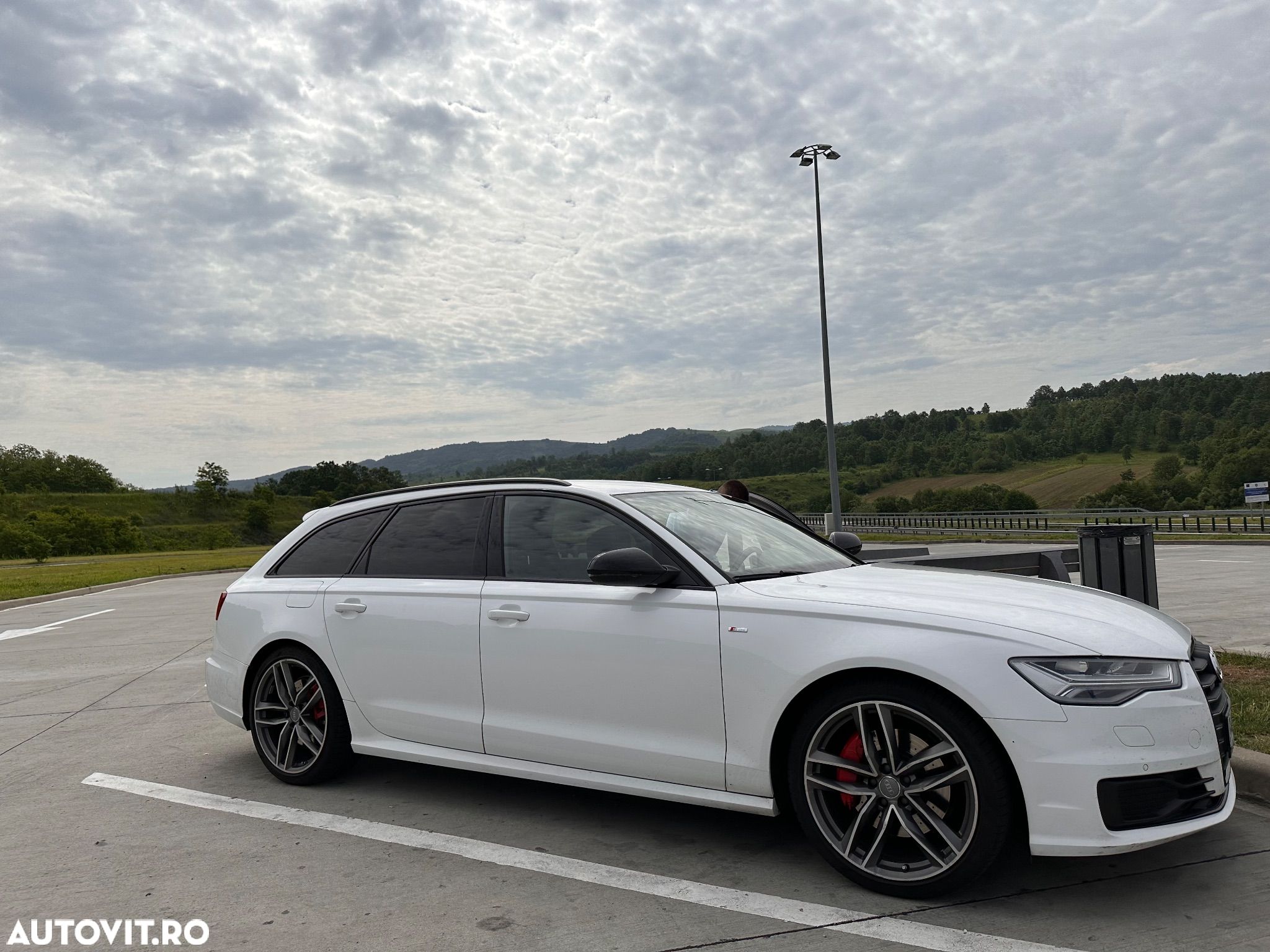 Audi A6 Avant 3.0 TDI quattro S tronic - 1