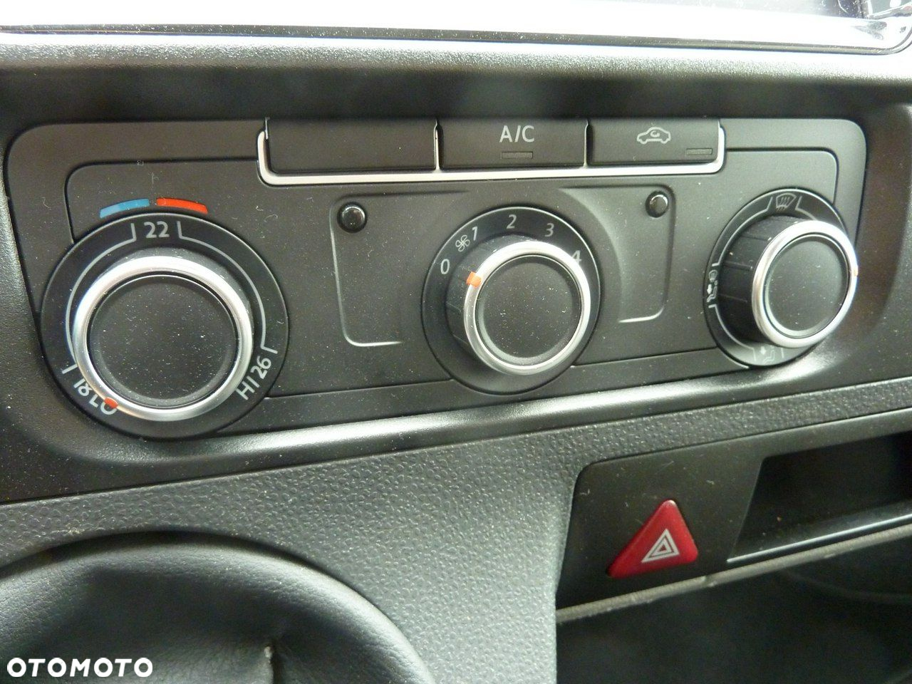 Volkswagen Transporter - 23
