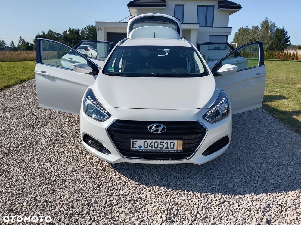 Hyundai i40 1.6 GDI Comfort + - 18
