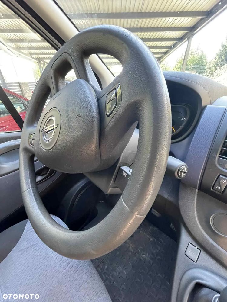 Opel Vivaro - 15