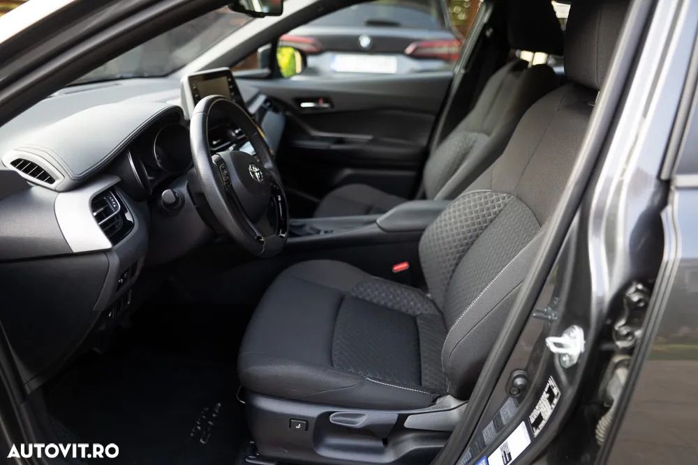 Toyota C-HR 1.8 HSD 122 CP 4x2 CVT Cult - 28