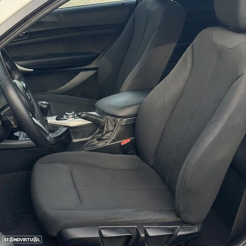 BMW 114 d Sport Line - 11