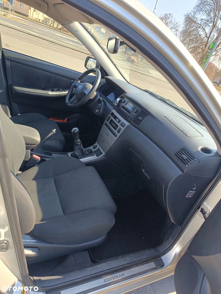 Toyota Corolla 1.6 Sol - 6