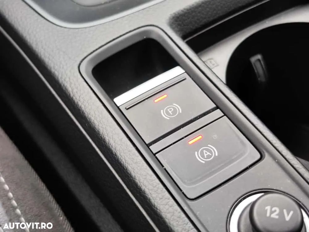 Audi Q3 Sportback 2.0 40 TDI quattro S tronic S Line - 24