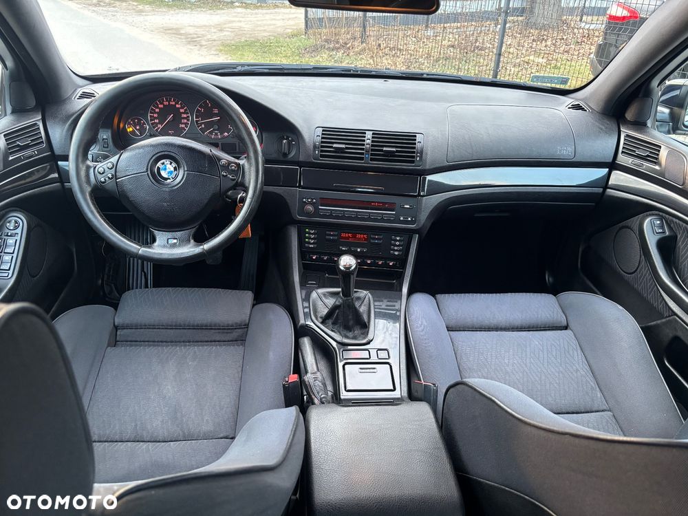 BMW Seria 5 523i - 7
