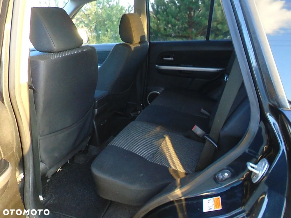 Suzuki Grand Vitara 2.0 Comfort - 9