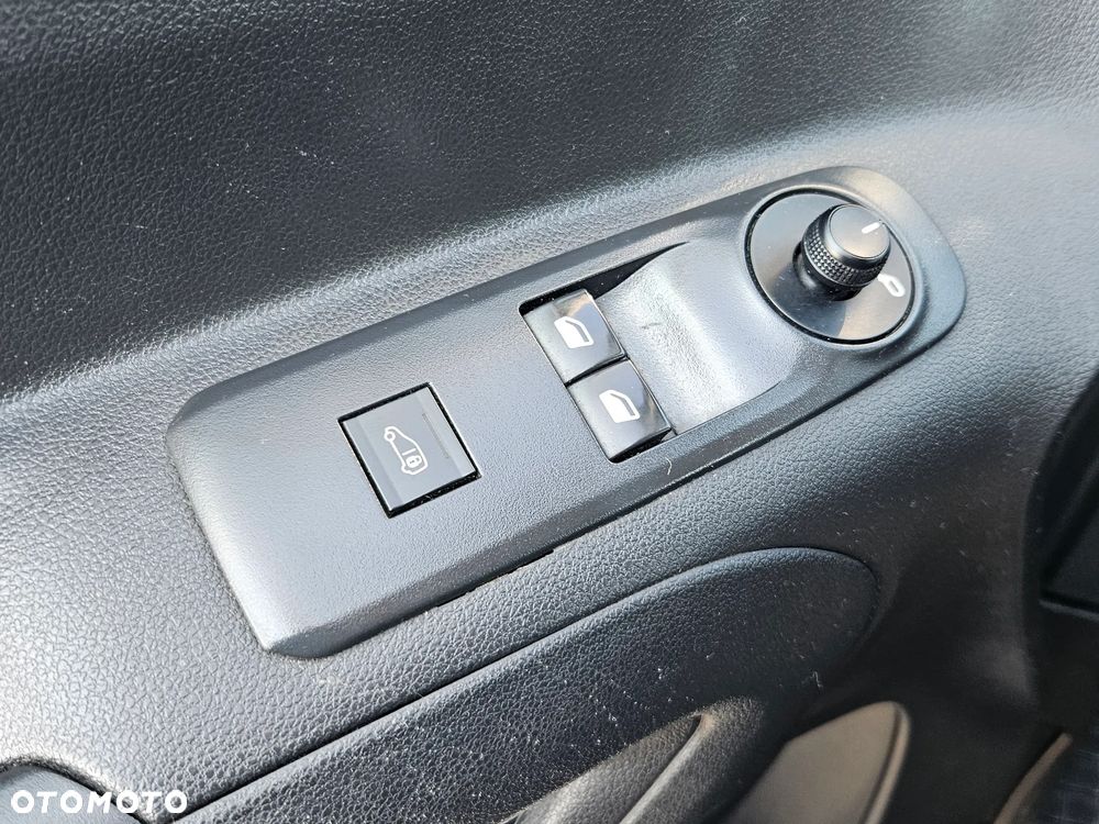 Toyota Proace  City, Salon Polska, 3 osobowy - 18