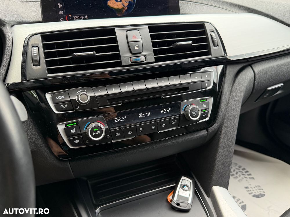 BMW Seria 3 320i Aut. Luxury Line - 16