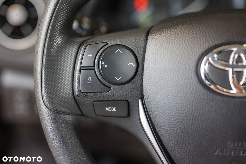 Toyota Auris - 25